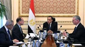 رئيس الوزراء يتابع الاستعدادات الحالية لتلبية احتياجات محطات الكهرباء من الوقود خلال فترة العيد