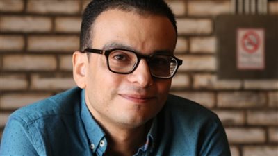 أمير رمسيس معلقا على واقعة منع صعايدة من دخول السينما: مهزلة