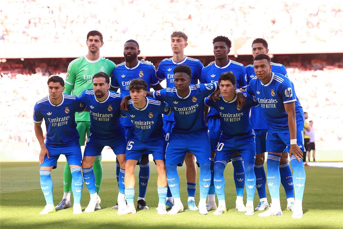 رجل مباراة ريال مدريد وإشبيلية في الدوري الإسباني