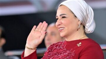 «فرحتي النهارده فرحة أم بتزف بنتها وكلكوا بناتي»