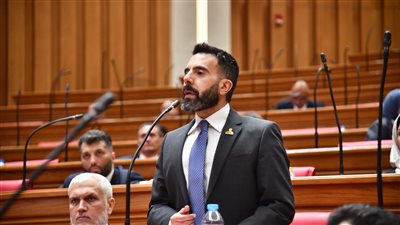 لا يجب تحويل القرارات الاستثنائية إلى قاعدة تمس إرادة العمال