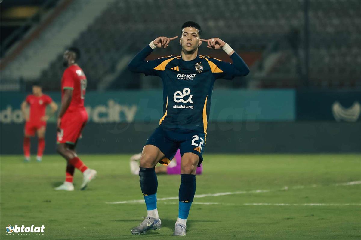 مصطفى عبده يوجه رسالة قوية لـ إمام عاشور: “الأهلي مش بيتلوي دراعه.. ولازم تحل المشكلة”