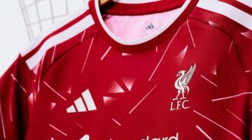 بدون محمد صلاح.. ليفربول يعلن قميصه الجديد لموسم 2026/2027