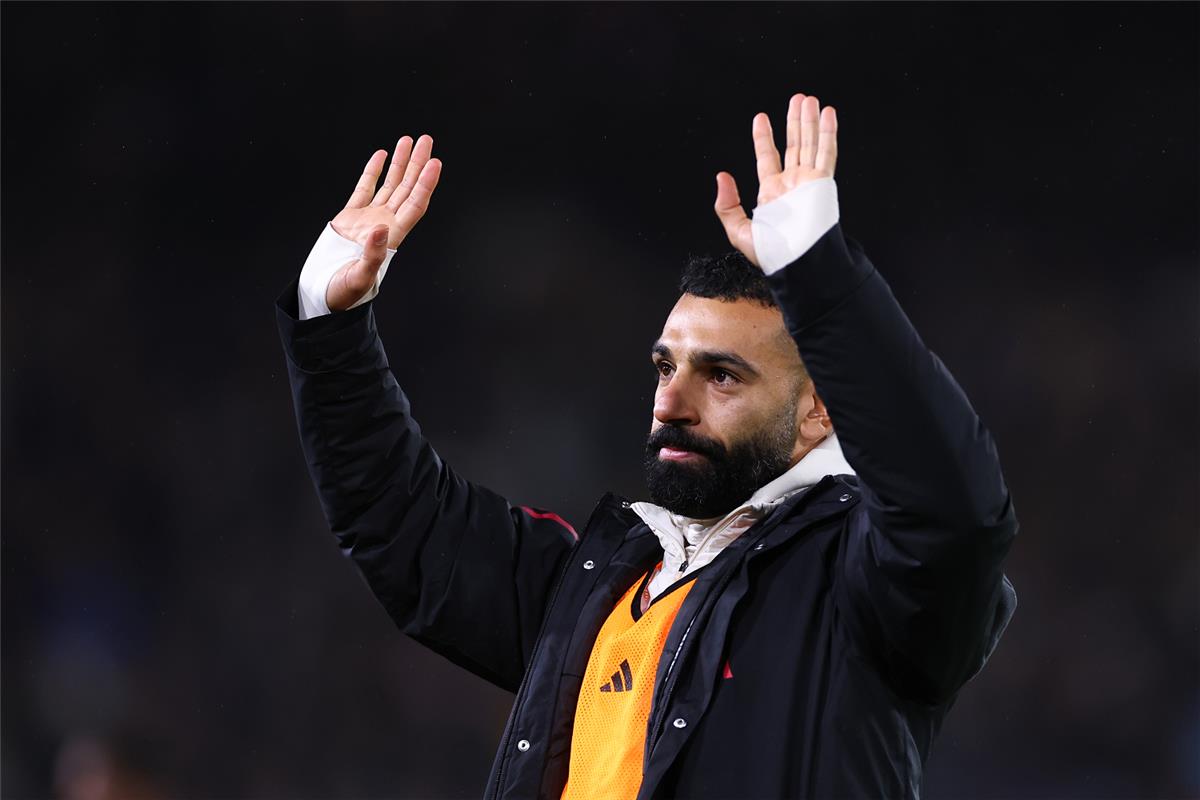 “لا تهتم بمشجعي ليفربول”.. تاونسند يحرض سلوت ضد محمد صلاح