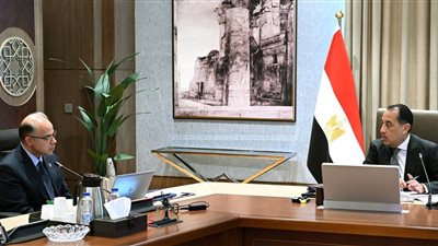 رئيس الوزراء يستعرض مع وزير الاستثمار والتجارة الخارجية عدداً من ملفات العمل