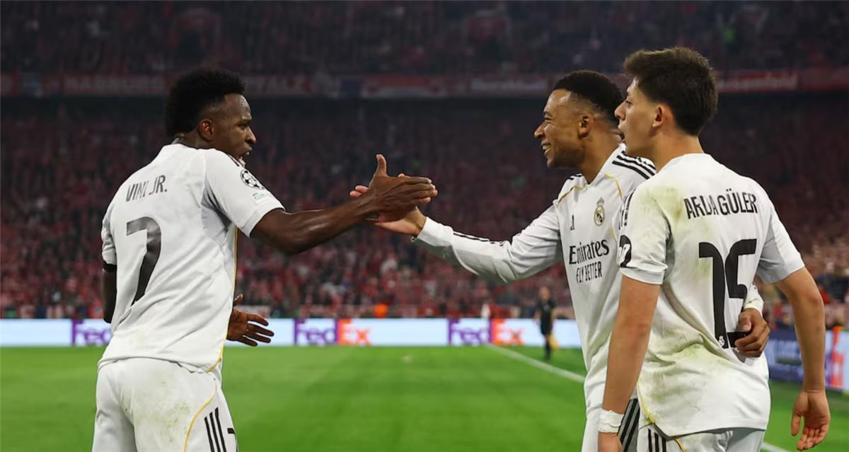 ريال مدريد يبلغ مورينيو بقراره بشأن مبابي وفينيسيوس