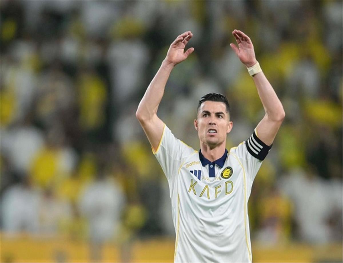 فيديو | بعد غياب 7 سنوات.. النصر يتوج بطلا لـ الدوري السعودي ورونالدو يحصد اللقب الأول