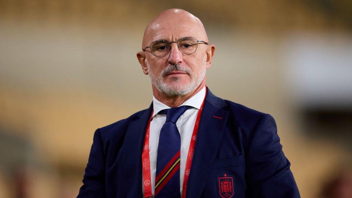 دي لا فوينتي يختار منتخبين إفريقيين ضمن المرشحين للفوز بكأس العالم