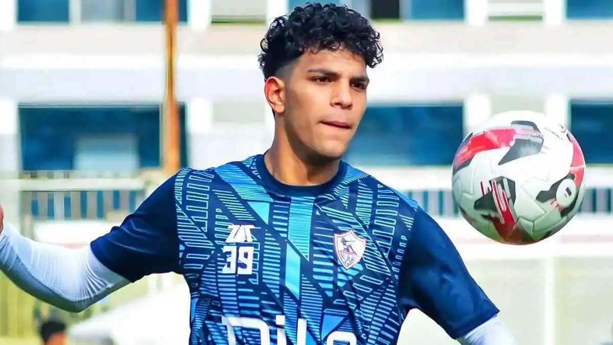 محمد السيد يدافع عن لاعب الزمالك ويؤكد: لا أستطيع الدخول في صدام مع الجماهير
