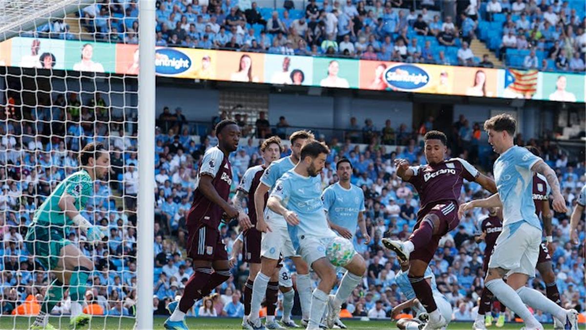 رجل مباراة مانشستر سيتي وأستون فيلا في الدوري الإنجليزي