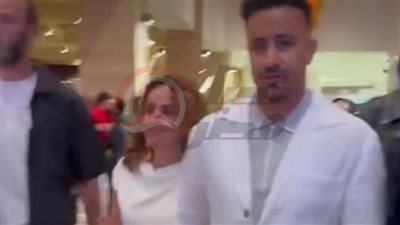 أحمد داود وعلا رشدي والمخرج محمد صادق.. توافد النجوم على العرض الخاص لـ فيلم إذما