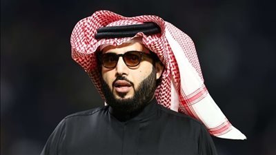 أخي الغالي.. تركي آل الشيخ ينعي أحمد حلمي في وفاة والدته