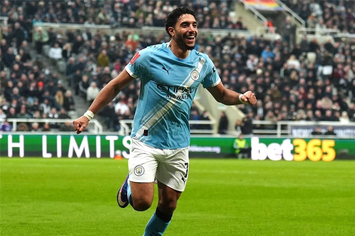 نادِ يستهدف مرموش للمنافسة على لقب الدوري الإنجليزي.. ودور برشلونة