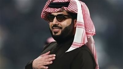 آخرهم نادر نور.. مواقف إنسانية من تركي آل الشيخ مع النجوم المصريين