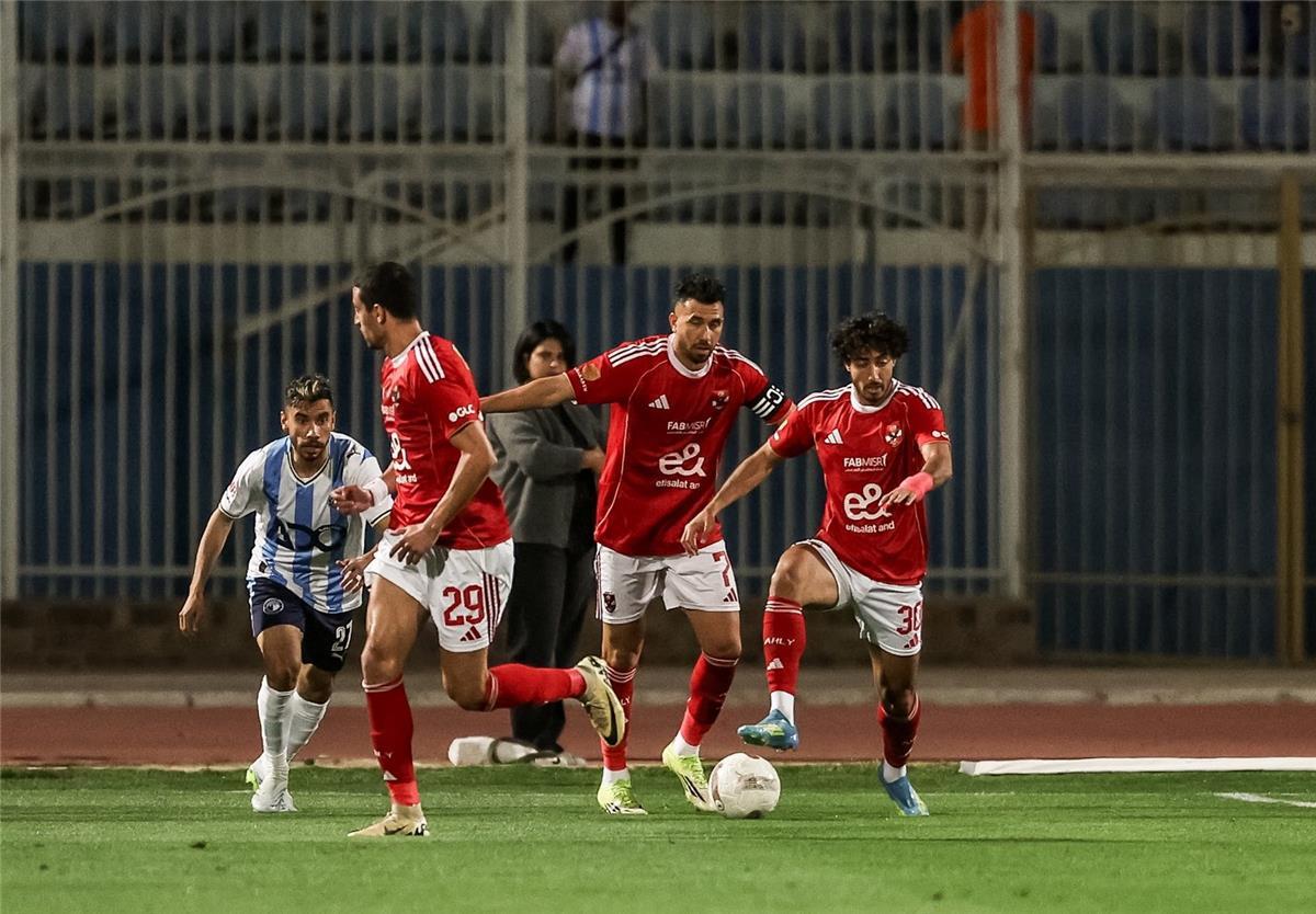 خاص | صراع ثلاثي بين الأهلي والزمالك وبيراميدز على صفقة محلية.. واللاعب يحدد رغبته