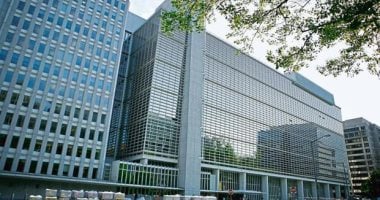 البنك الدولى يوافق على تمويل مصر بمليار دولار لخلق فرص عمل ودعم الاقتصاد.. المدير الإقليمى: مصر تنفذ أجندة لتشجيع الاستثمارات الخاصة وتعزيز الحماية الاجتماعية.. تحسين منظومة رصد انبعاثات غازات الاحتباس الحرارى
