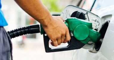 سعر جالون البنزين فى أمريكا يقفز بنسبة تتجاوز 52% ويصل إلى 4.55 دولار
