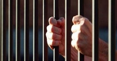راقبته وخطفت الفلوس وهربت.. اعترافات المتهم بسرقة حقيبة شاب فى الهرم
