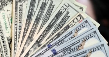 سعر الدولار لحظة بلحظة.. 52.80 جنيه سعر الأخضر فى بنك البركة