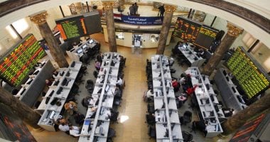البورصة تواصل تراجعها بمنتصف التعاملات بضغوط هبوط أسهم قيادية
