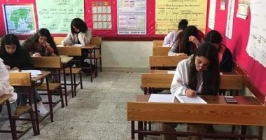 جدول امتحانات الصف الثانى الثانوى فى الجيزة.. تنطلق 16 مايو