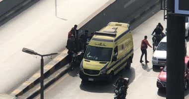إصابة شخص صدمته سيارة أثناء عبوره للطريق فى مدينة 6 أكتوبر