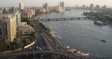 الأهالى ينقذون شابا حاول إنهاء حياته بالقفز فى النيل بالساحل