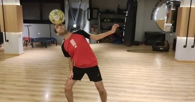 أونلي ليبانون : على غرار أساطير كرة القدم.. شاهد استعراضات أشهر لاعبى الفرى ستايل بالبحيرة