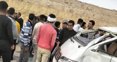 إصابة 3 أشخاص صدمتهم سيارة بطريق القاهرة الفيوم الصحراوى