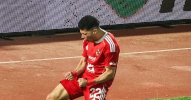 إصابة قوية تُبكى إمام عاشور وخروج اللاعب بسيارة الإسعاف.. فيديو وصور