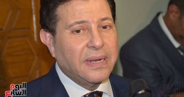 نقابة الموسيقيين تعلن الحداد وتعليق العمل غدا على رحيل هاني شاكر