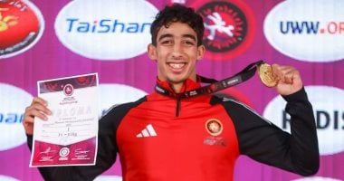 حسن الشحات ابن بورسعيد يحصد ذهبية البطولة الأفريقية في المصارعة الحرة.. صور