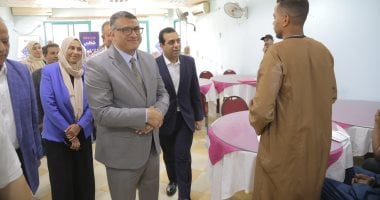 يوفر أكثر من 200 فرصة عمل.. محافظ قنا يشارك في اليوم التوظيفي المفتوح