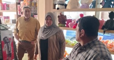 تنفيذ 11 قرار غلق للمحال غير المرخصة بشارع الشهيد جودة بتلا فى المنوفية