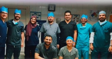 إنقاذ حياة طفلة تعانى صعوبة شديدة فى التنفس بسبب ابتلاع حلق ببنها