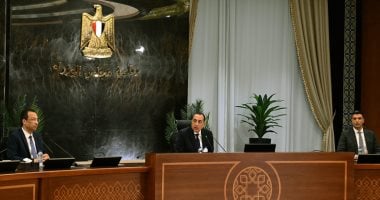 رئيس الوزراء: تعهدات من شركات دولية في قطاع البترول بضخ استثمارات تتجاوز 19 مليار دولار.. مدبولي: فخور بالشباب المصري عمال ومهندسين يعملون في الحفار القاهر 2.. يتمتعون بأعلى مستويات الكفاءة والاحترافية