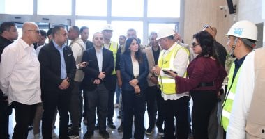 وزيرة الإسكان تتفقد أبراج الداون تاون والحي اللاتيني ومركز المؤتمرات والمعارض