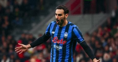 ميلان يتأخر بثنائية ضد أتالانتا في الشوط الأول بالدوري الإيطالي.. فيديو