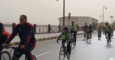 ماراثون دراجات وسباقات ضاحية بمشاركة الأطفال والشباب ببنى سويف.. صور