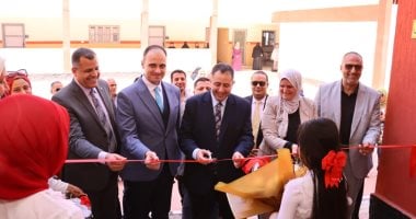 محافظ دمياط يفتتح محطات صرف ومدرسة مطورة ضمن مشروعات العيد القومى