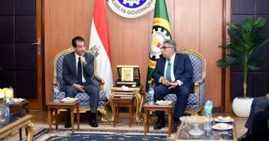 رئيس قصور الثقافة: عودة شباب الجامعات إلى المسرح ضرورة لاكتشاف المواهب