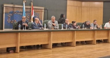 مناقشة «على باب الحرب العالمية الثالثة” و”هوامش على كتاب المقاومة» بنقابة الصحفيين
