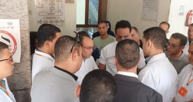 وكيل صحة سوهاج ومساعد الوزير لشئون الطب العلاجى يتفقدان مستشفيات المحافظة