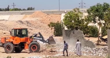 القرنة تدعم المسارات السياحية بالبر الغربى لخدمة الأجانب من حول العالم.. صور