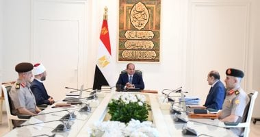 الرئيس السيسى يتابع خطط تطوير الأصول العقارية التابعة لوزارة الأوقاف.. ويؤكد أهمية استمرار جهود الحصر والتوثيق للأصول والممتلكات التابعة لهيئة الأوقاف المصرية.. ويوجه بتحويل القاهرة التاريخية لمقصد سياحى عالمى