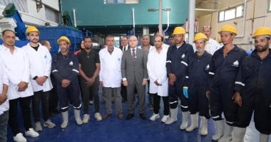وحدة الكوكر بمجزر شبشير الحصة فى الغربية تحول مخلفات الطيور لأعلاف.. مدير عام المجازر: تنتج بروتينا عالى الكفاءة بنسبة 40%.. تعمل بطاقة 10 أطنان في اليوم.. وإسناد المشروع لإحدى الشركات بحق انتفاع 15 عاما.. صور