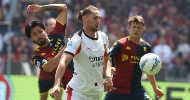 ميلان يقترب من التأهل لدوري أبطال أوروبا بثنائية فى جنوى.. فيديو