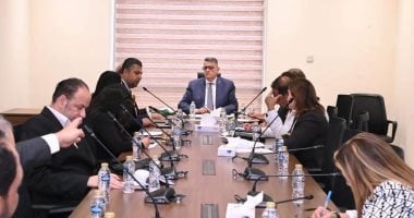 القومي لحقوق الإنسان يناقش مع البرلمان تحديات ضعف مشاركة المرأة فى سوق العمل