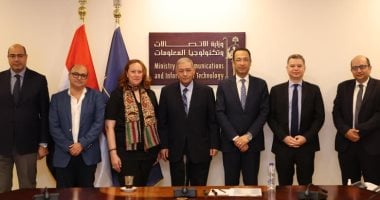 وزير الاتصالات يبحث دعم الشركات الناشئة وتوسيع التجارة الرقمية لتعزيز الاقتصاد