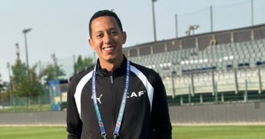 كاف يختار سليمان حكمًا مساعدًا لمباراة أوغندا وغانا بأمم أفريقيا للناشئين